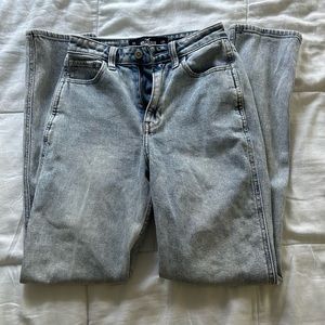 Hollister ultra-high rise mom jeans